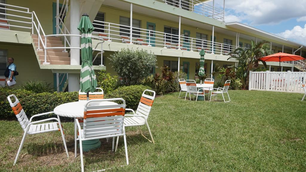 圣徒皮特海滩 Tropic Terrace Of Treasure Island酒店 外观 照片